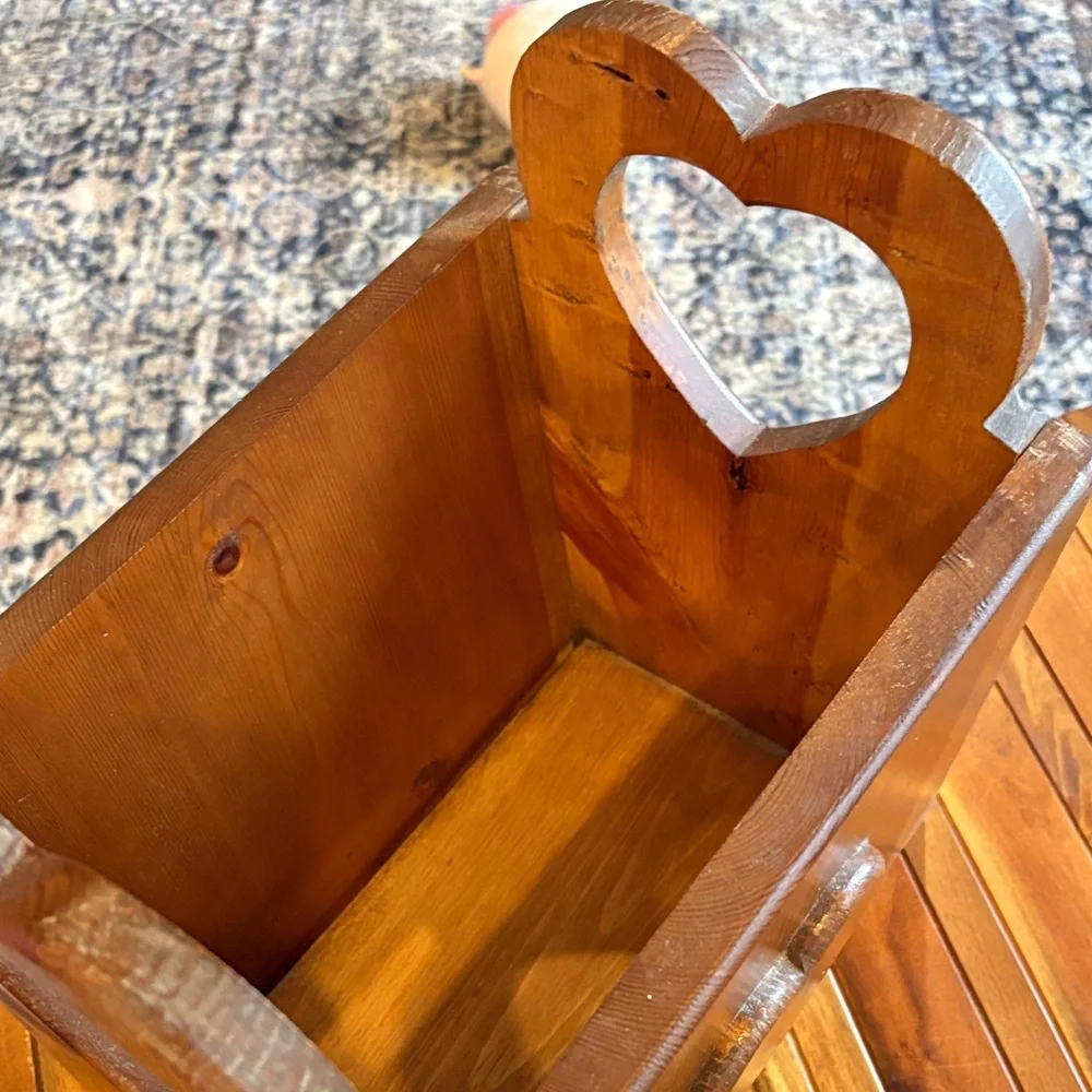 Vintage Wooden Magazine Stand Rack Holder Handmade Rustic Heart
